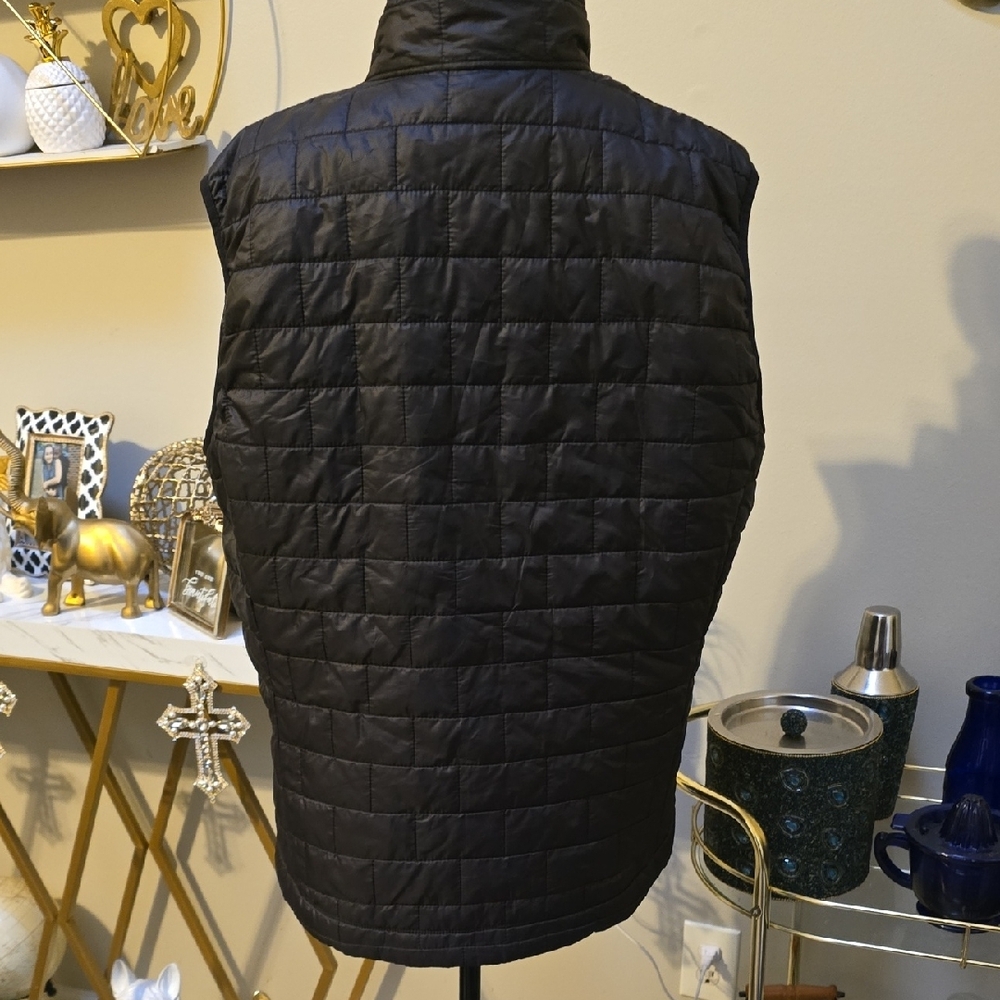 Patagonia Blue Light Black Quilted Vest - Picture 2 of 2